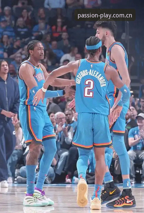 爱游戏APP苹果版赛事查询 NBA巨星转会风云深度评测:字母哥新东家博弈体验报告